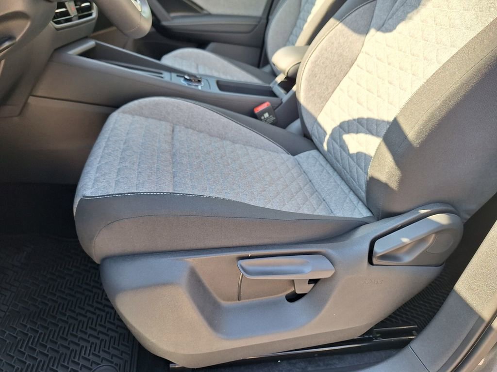 New 2025 Volkswagen Tiguan S image 10