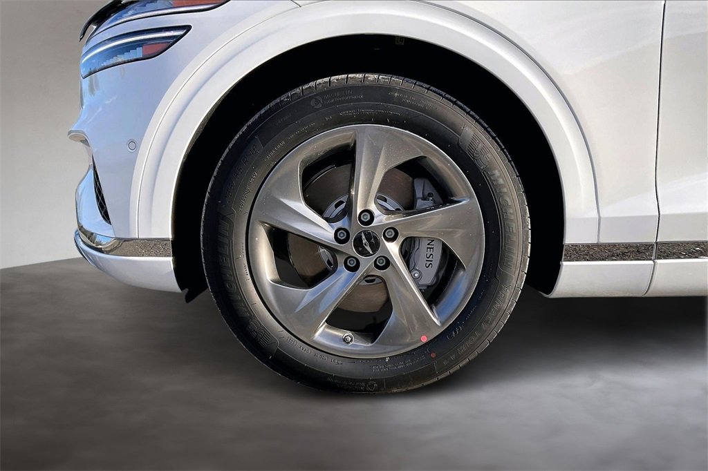 New 2026 Genesis GV70 2.5T Advanced image 12