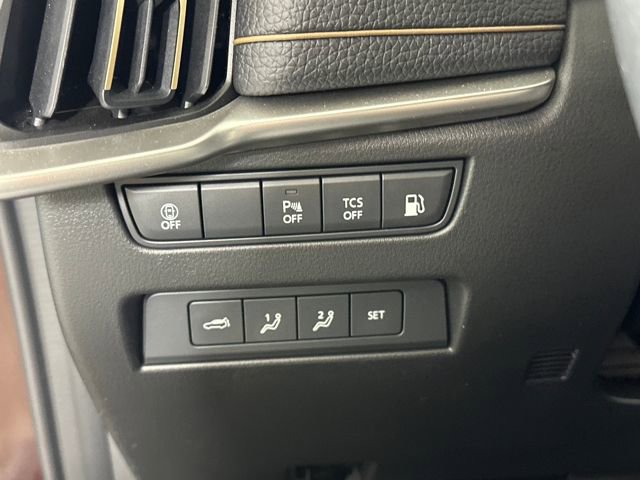 Used 2024 MAZDA CX-90 Plug-In Hybrid w/ Premium Pkg image 19