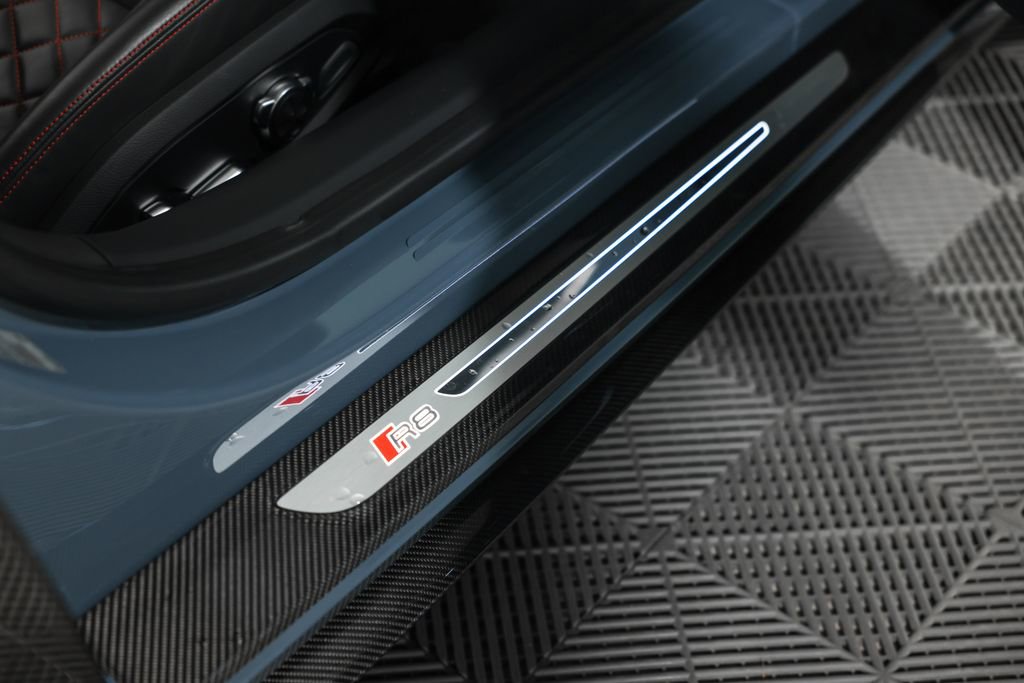 Used 2020 Audi R8 V10 performance image 24