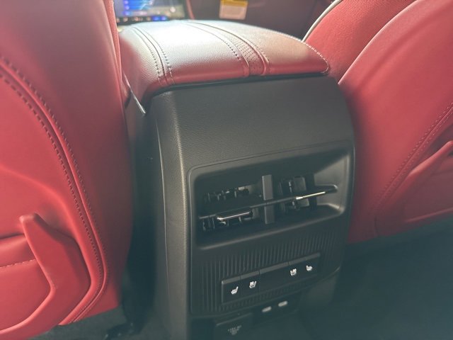 Used 2024 Jeep Wagoneer Launch Edition image 40