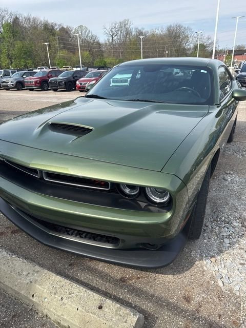 Used 2022 Dodge Challenger R/T RWD image 2