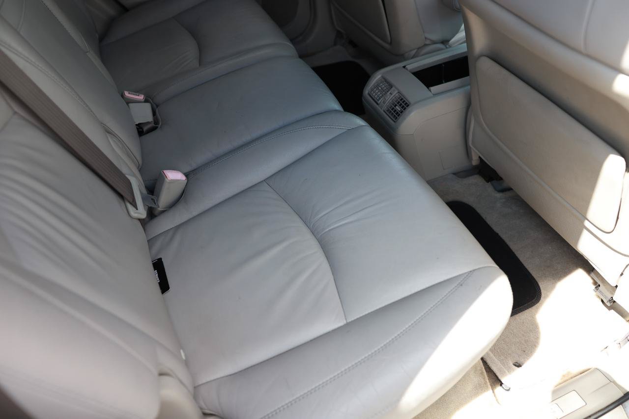 Used 2005 Lexus RX 330 w/ Premium Plus Pkg FWD image 12