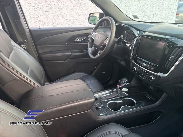 Used 2022 Chevrolet Traverse RS image 12