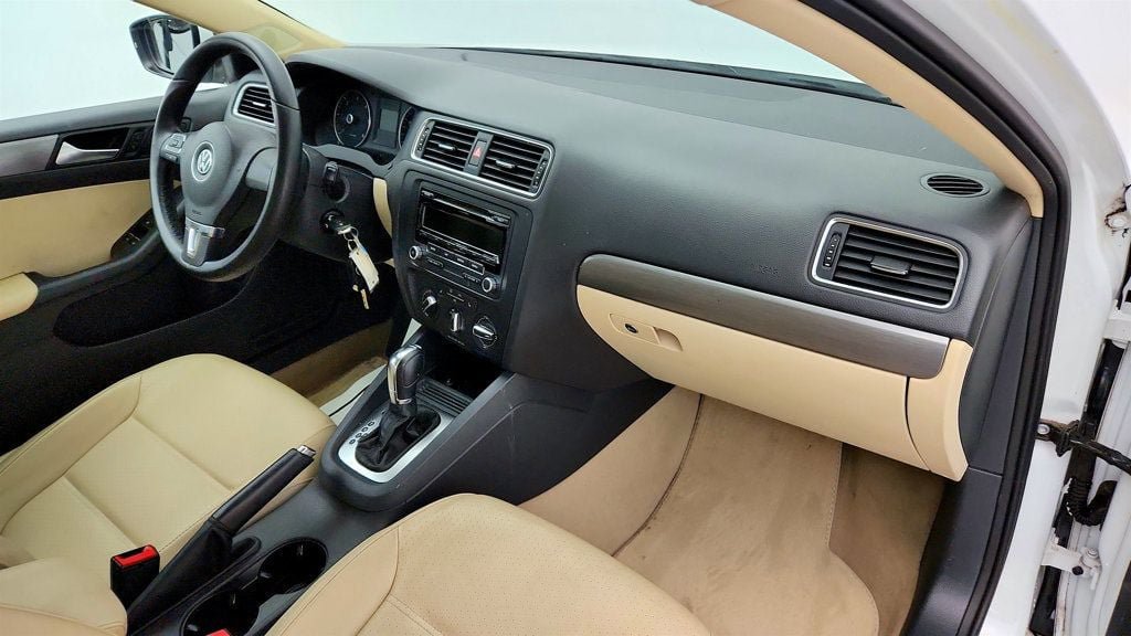 Used 2014 Volkswagen Jetta TDI FWD image 22