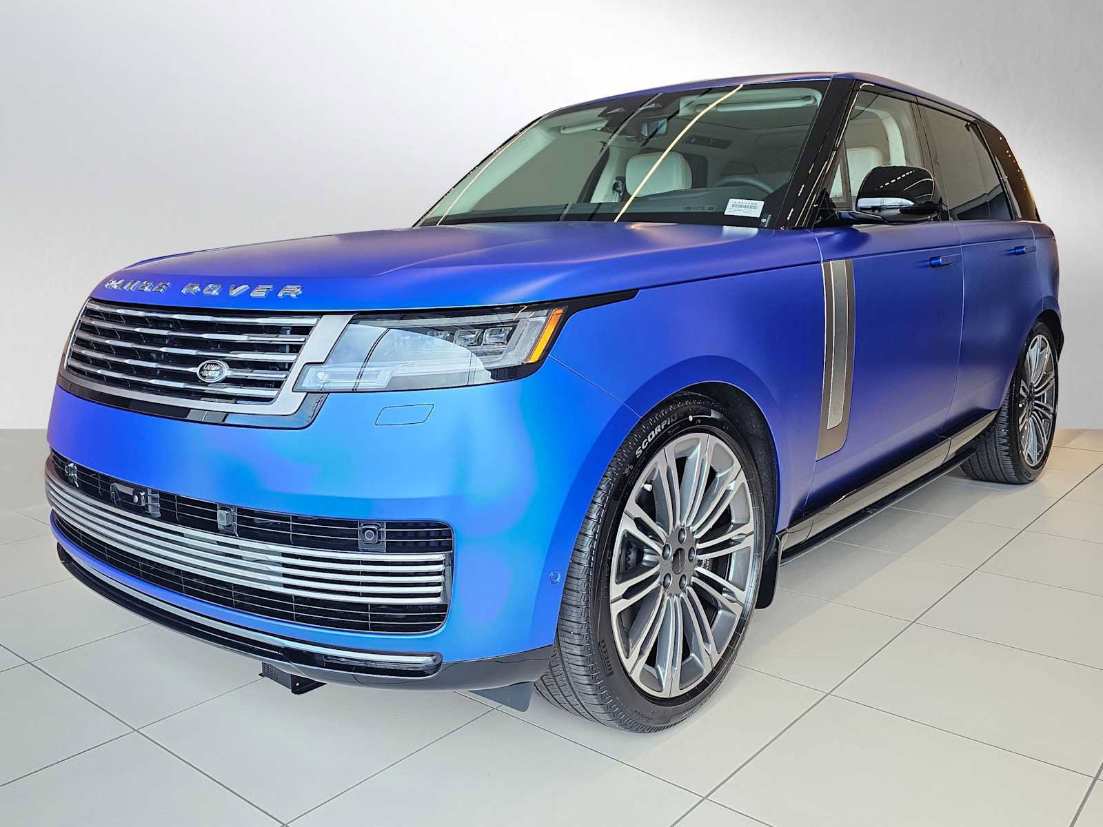 New 2026 Land Rover Range Rover SV AWD/4WD image 1