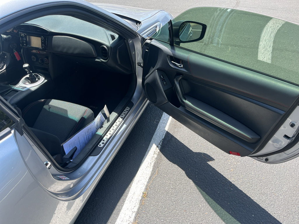 Used 2017 Subaru BRZ Premium RWD image 30
