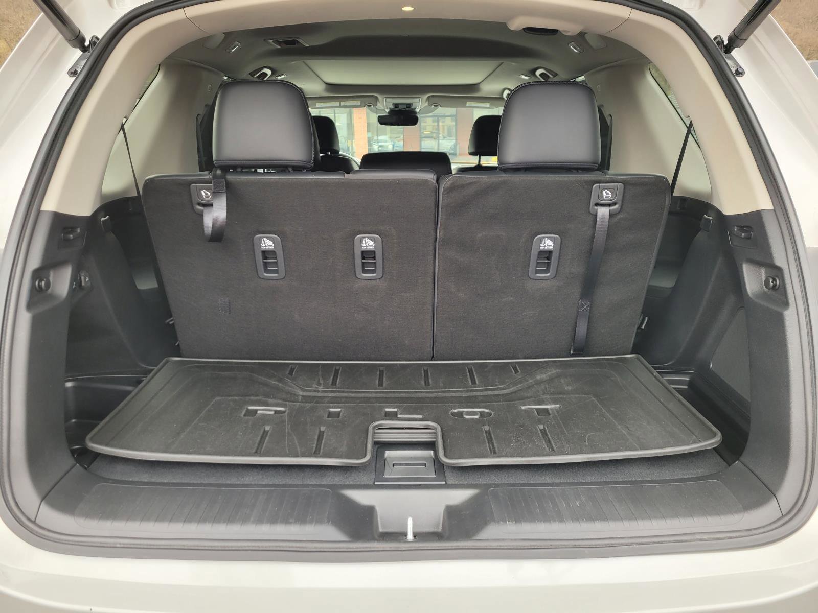 Used 2024 Honda Pilot Touring image 16