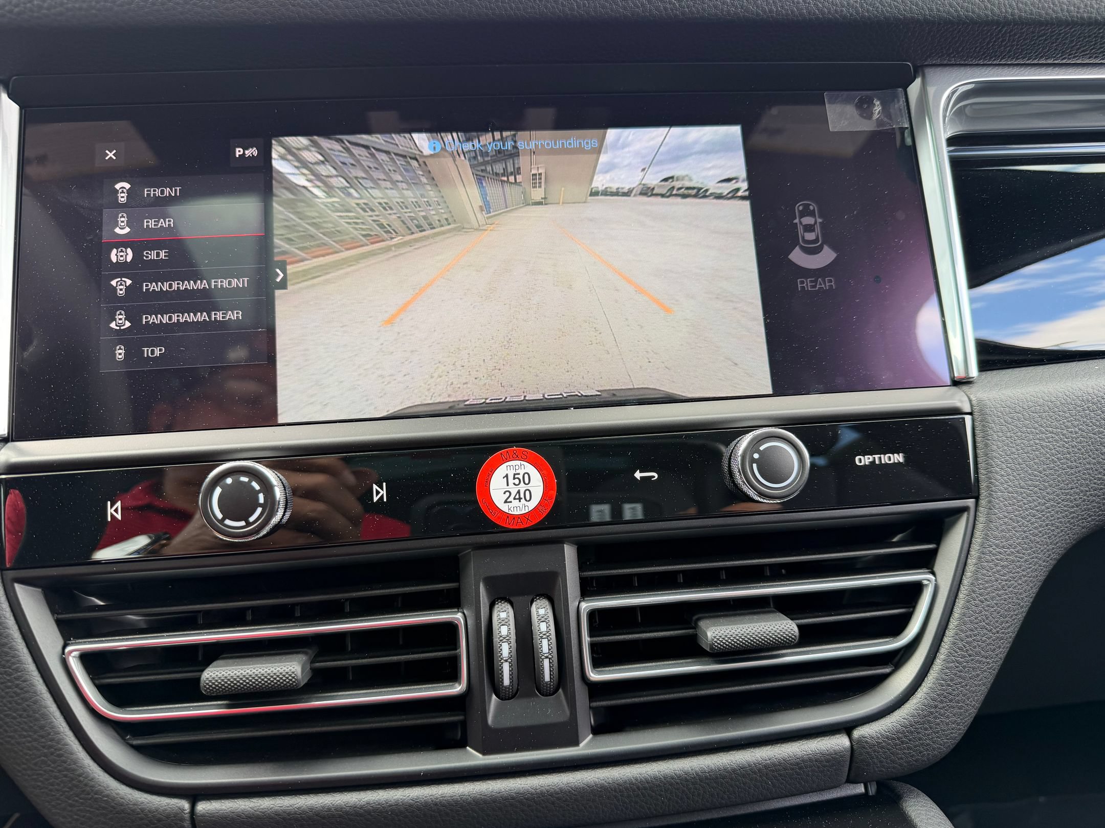 Used 2026 Porsche Macan AWD/4WD image 27