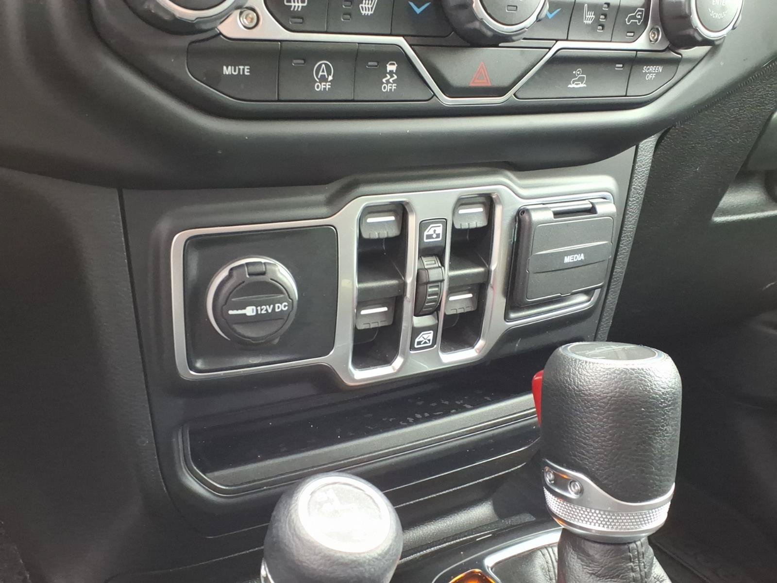 Used 2022 Jeep Gladiator Sport AWD/4WD image 20