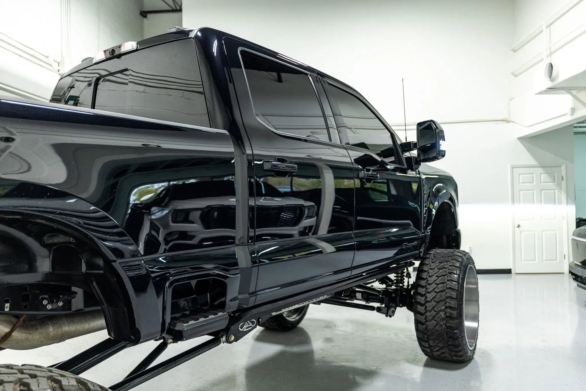 Used 2024 Ford F350 Platinum image 42