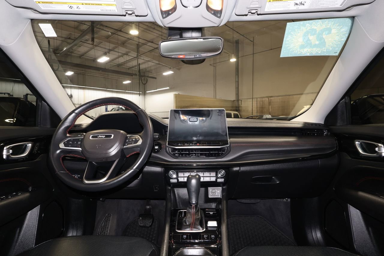 Used 2022 Jeep Compass Trailhawk w/ Trailhawk Elite Group image 30