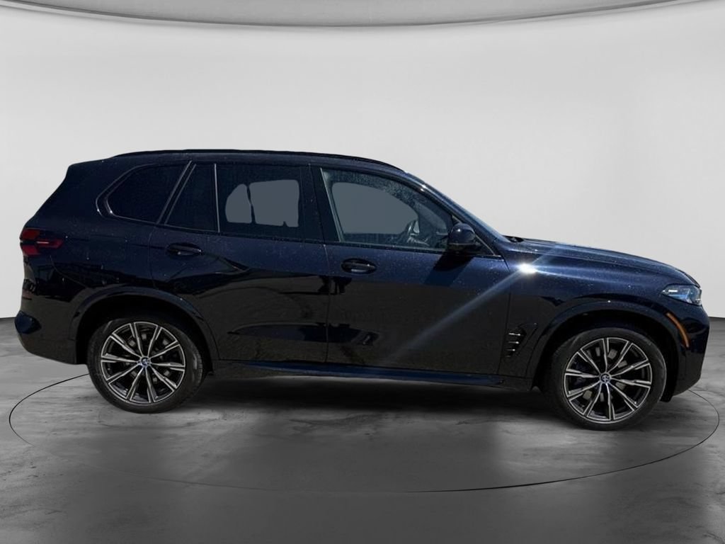 Used 2024 BMW X5 M60i AWD/4WD image 18