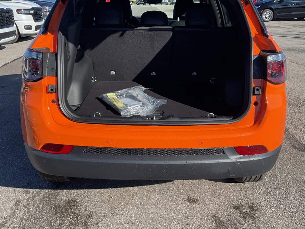 New 2026 Jeep Compass Limited image 13