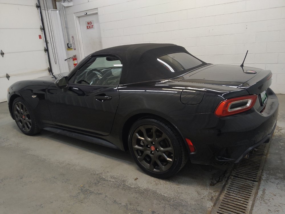 Used 2017 FIAT 124 Spider Abarth RWD image 3