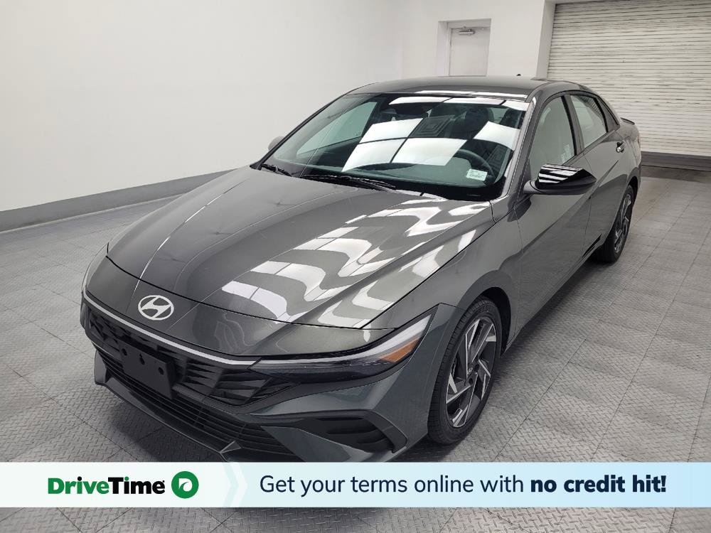 Used 2025 Hyundai Elantra Sport FWD image 1