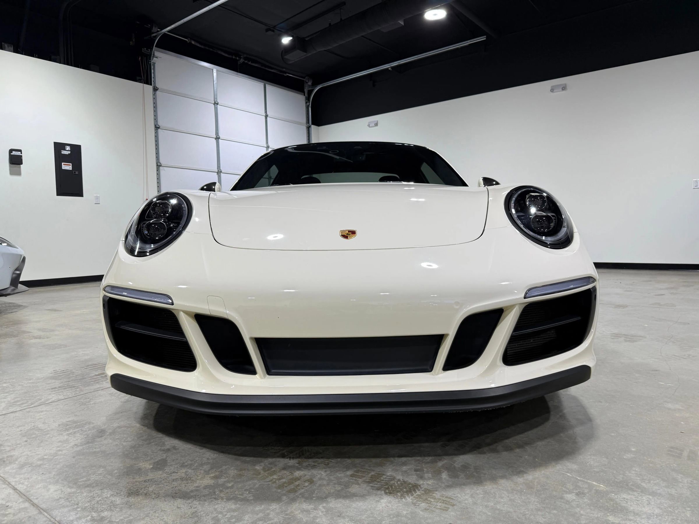 Used 2019 Porsche 911 Carrera 4 GTS image 5