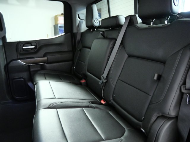 Used 2019 GMC Sierra 1500 SLT w/ SLT Premium Plus Package AWD/4WD image 17