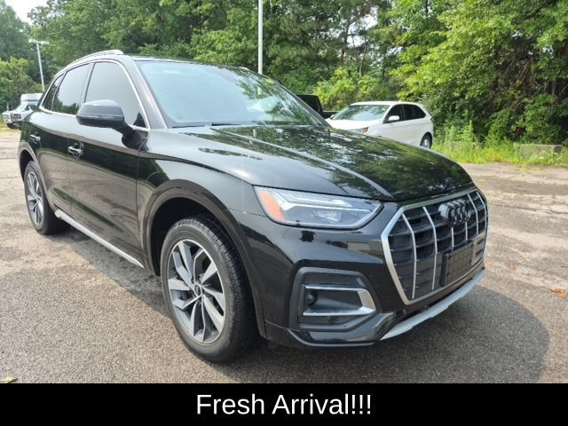 Used 2021 Audi Q5 2.0T Premium w/ Convenience Package AWD/4WD image 3