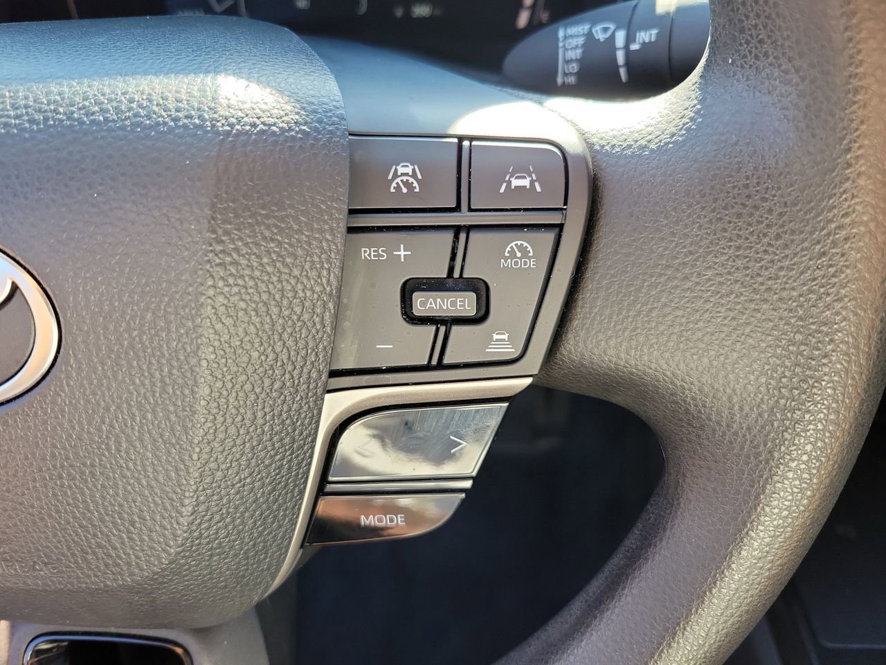 Used 2025 Toyota Camry LE image 21