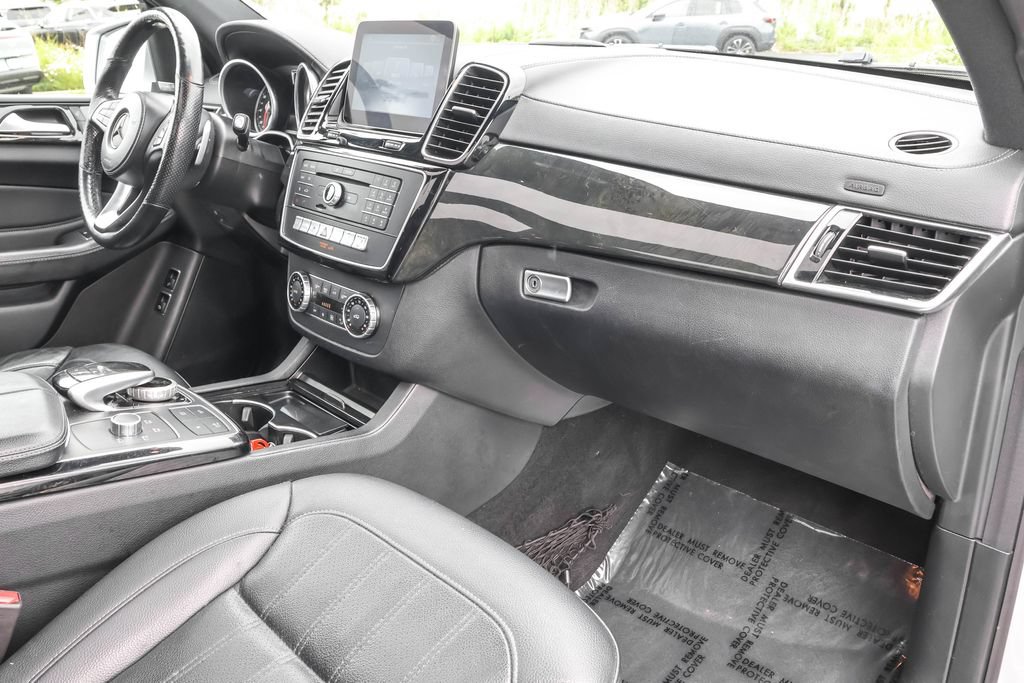 Used 2017 Mercedes-Benz GLS 450 4MATIC image 37