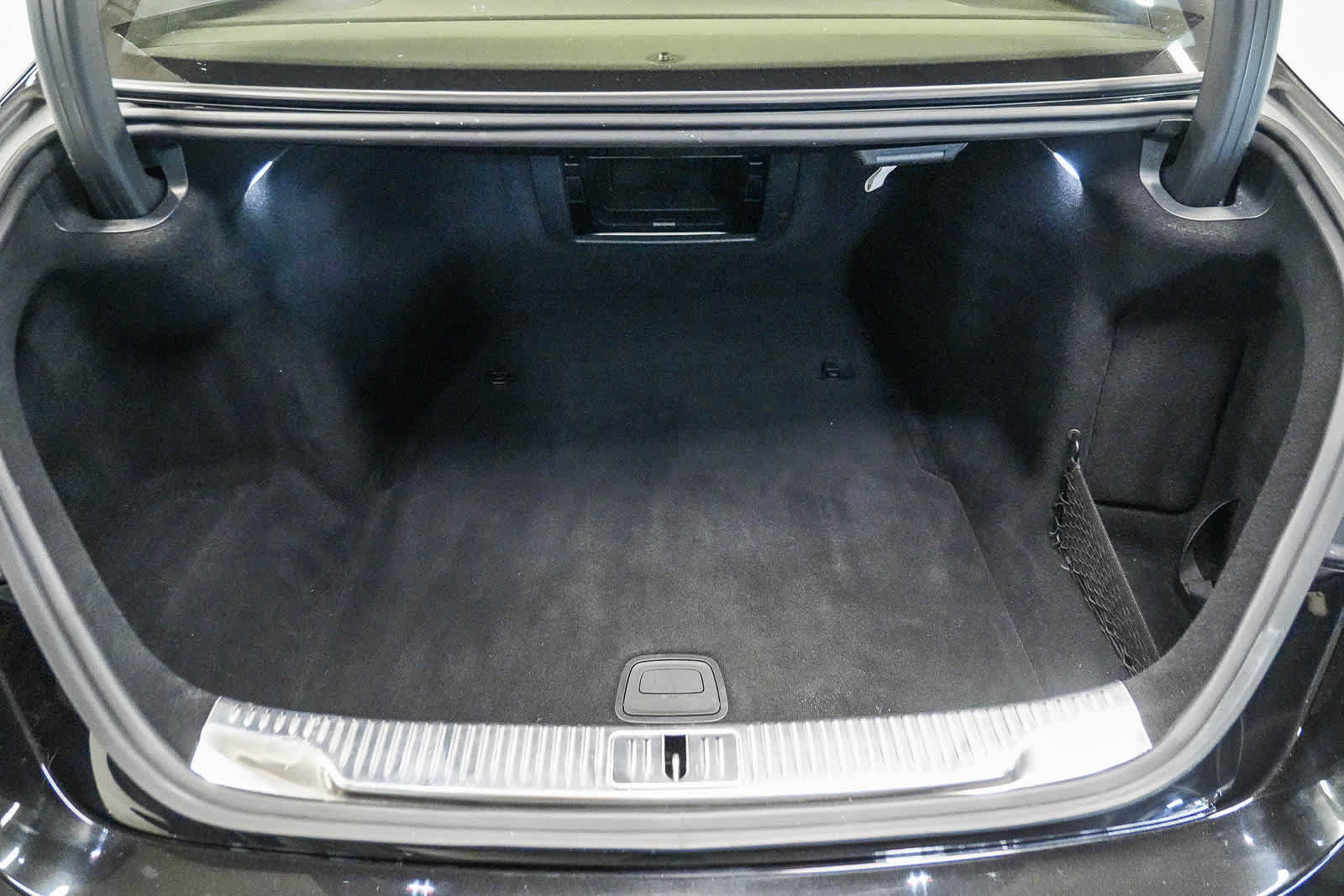 Used 2022 Mercedes-Benz S 580 4MATIC Sedan w/ Rear Seat Package image 25
