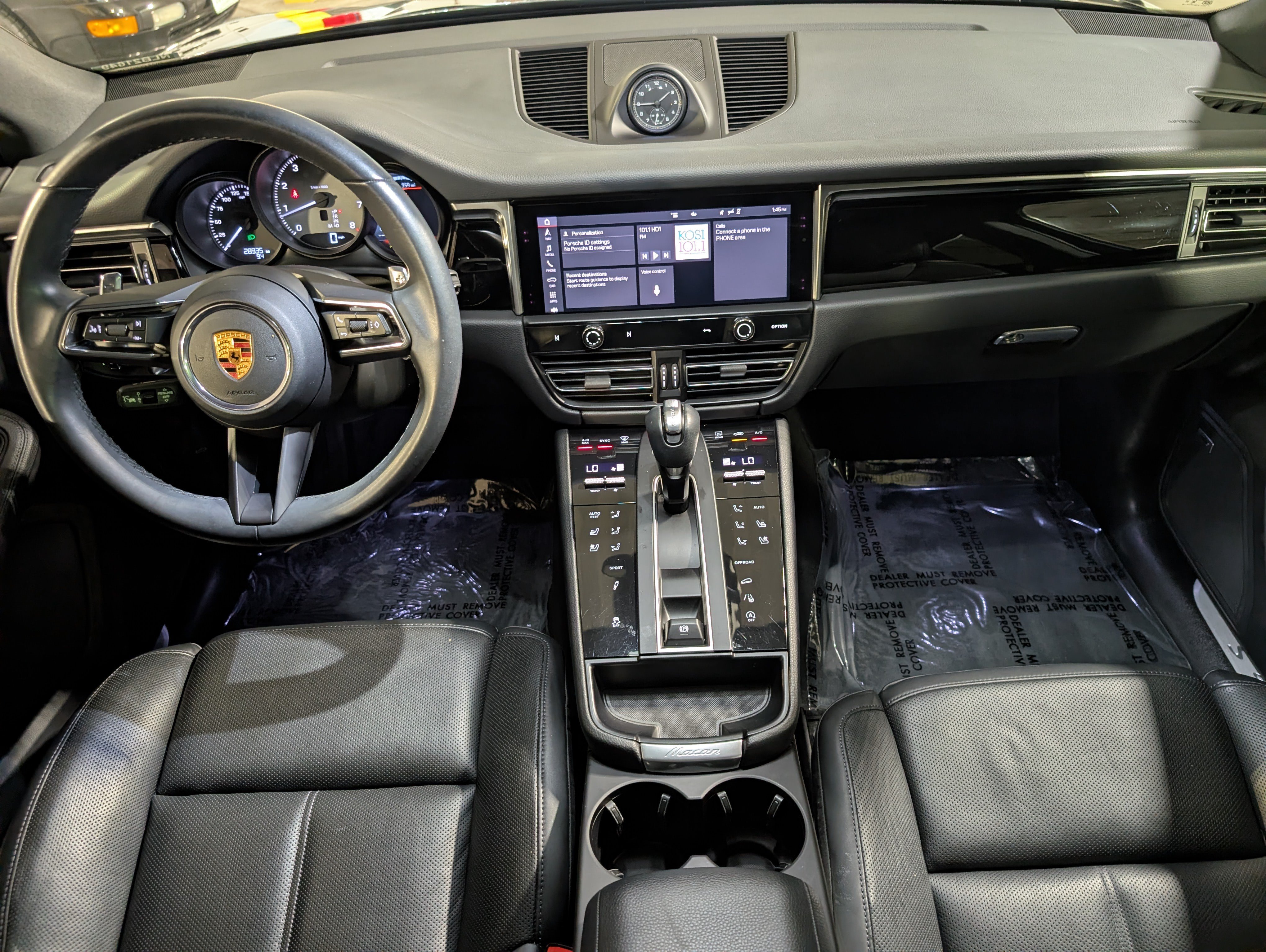Certified 2022 Porsche Macan S AWD/4WD image 7