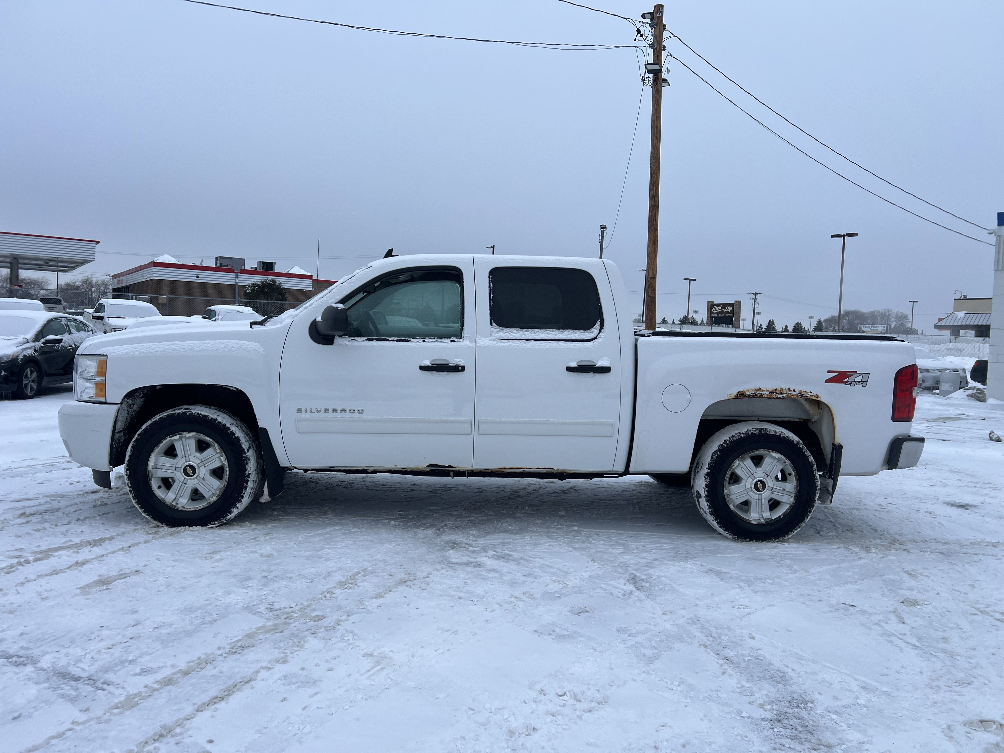Used 2010 Chevrolet Silverado 1500 LT w/ Power Pack Plus image 4