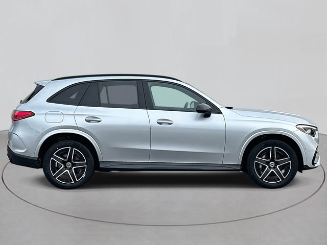 Certified 2025 Mercedes-Benz GLC 300 4MATIC image 5