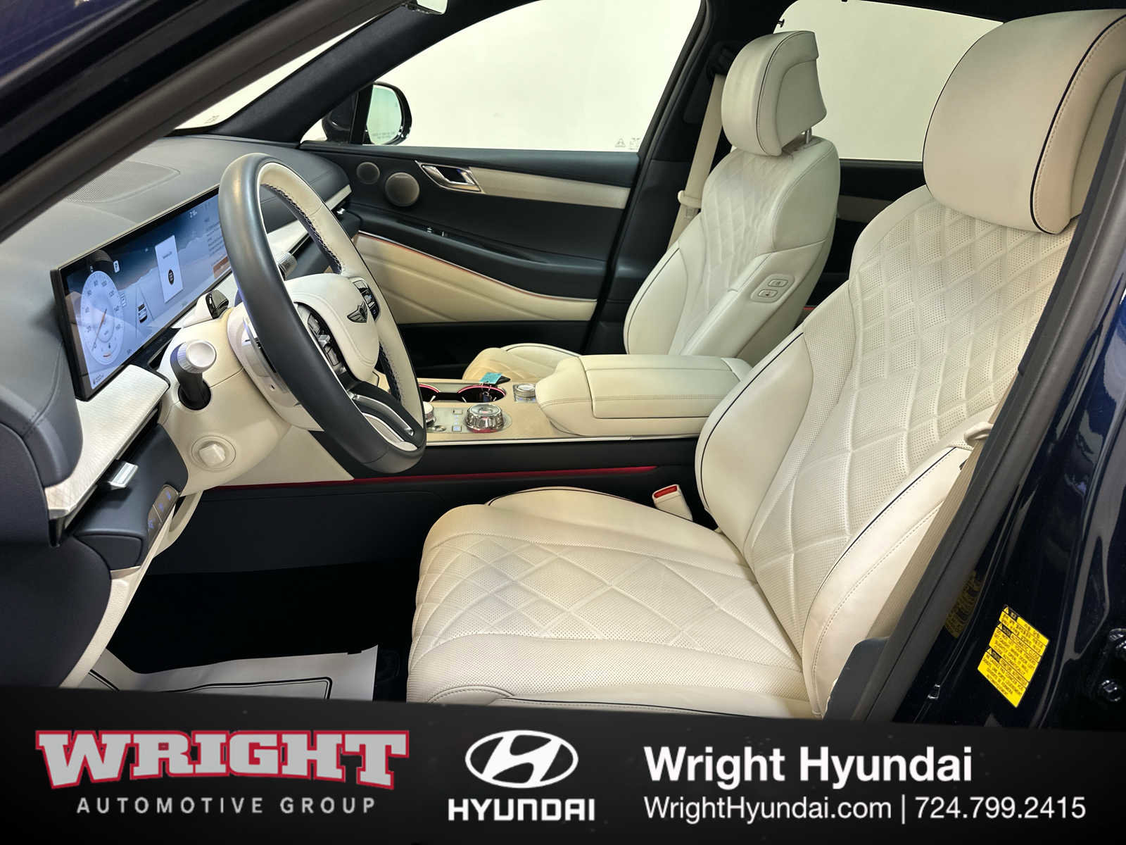 Certified 2025 Genesis GV80 3.5T Prestige AWD/4WD image 11
