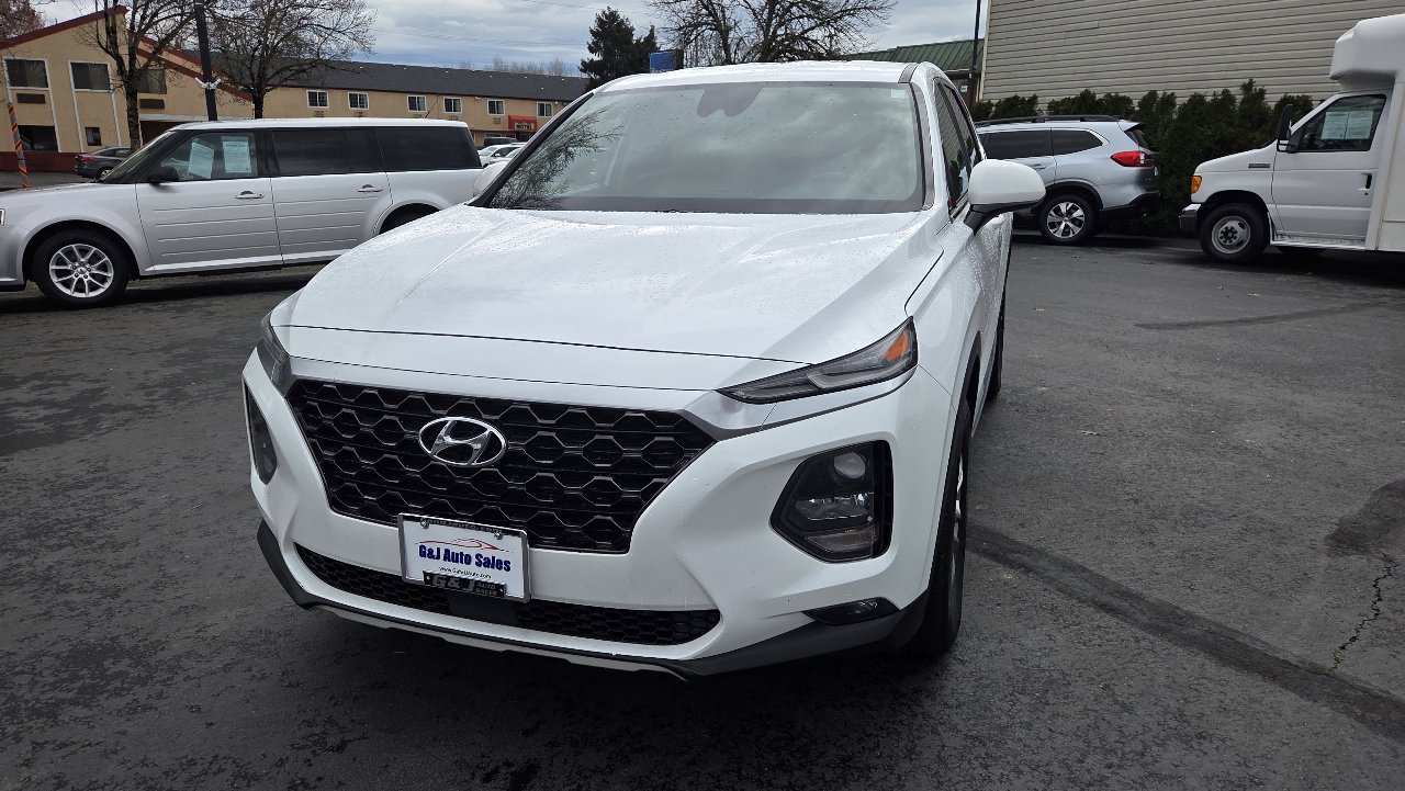 Used 2019 Hyundai Santa Fe SEL image 3
