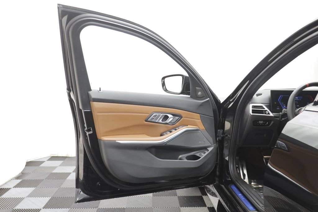 Used 2026 BMW M3 Competition AWD/4WD image 4