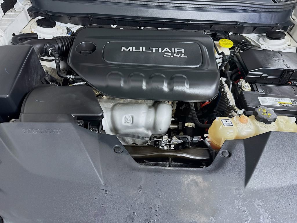 Used 2019 Jeep Cherokee Latitude Plus image 36