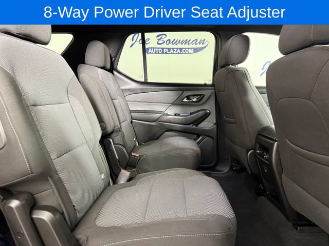 Used 2023 Chevrolet Traverse LT w/ Midnight/Sport Edition image 21