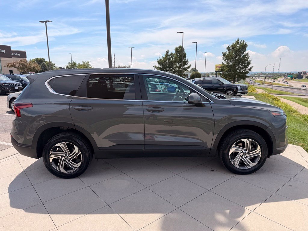 Used 2022 Hyundai Santa Fe SE AWD/4WD image 10