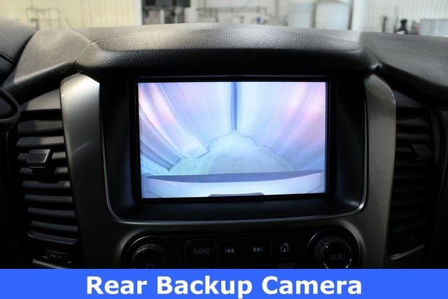 Used 2018 Chevrolet Suburban LT image 5