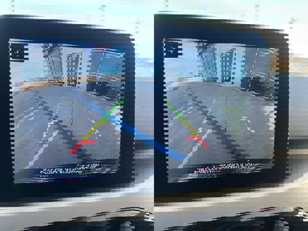 Used 2021 Ford Escape SE w/ SE Sport Appearance Package image 12