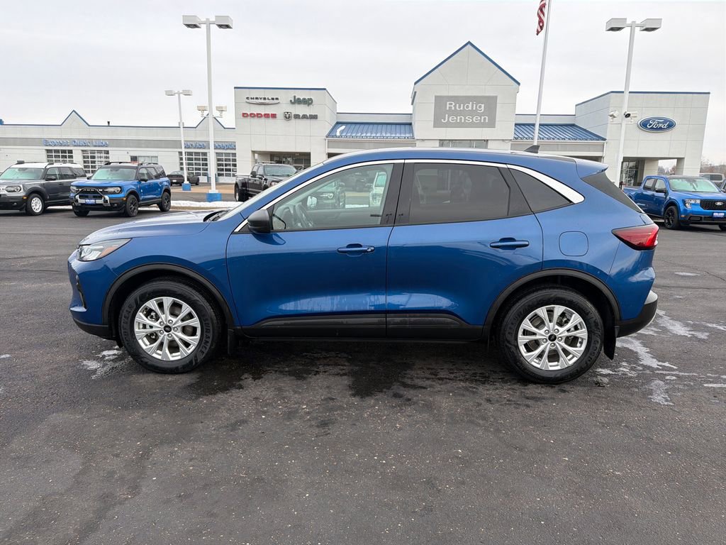 Used 2023 Ford Escape Active w/ Tech Pack #1 image 2