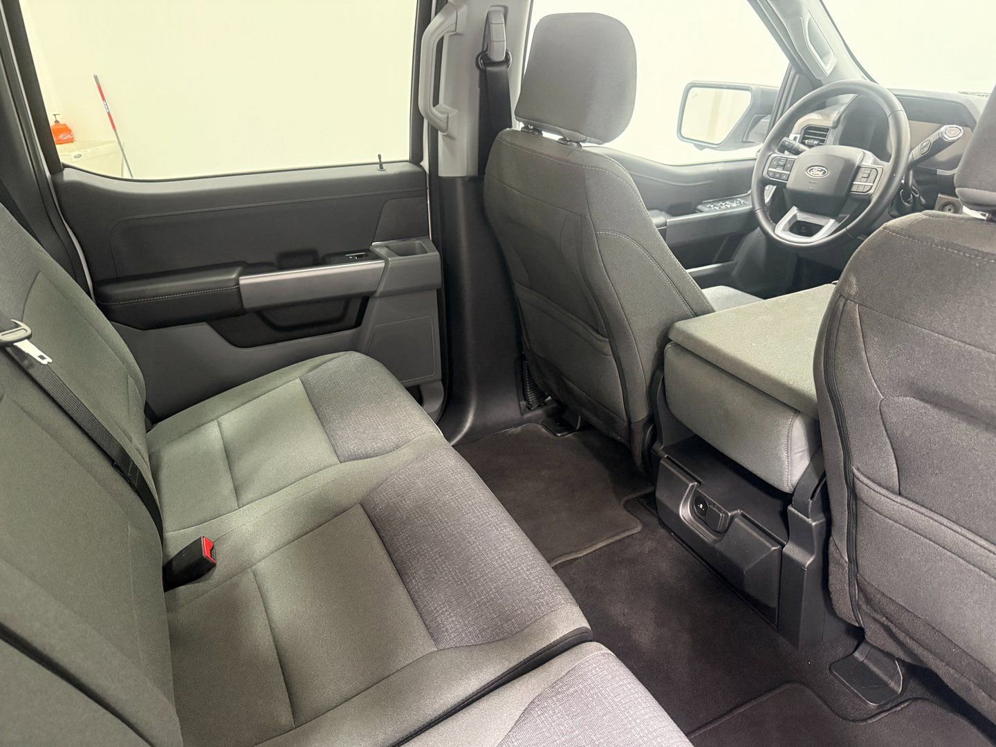 Used 2024 Ford F150 XLT w/ Tow/Haul Package image 29