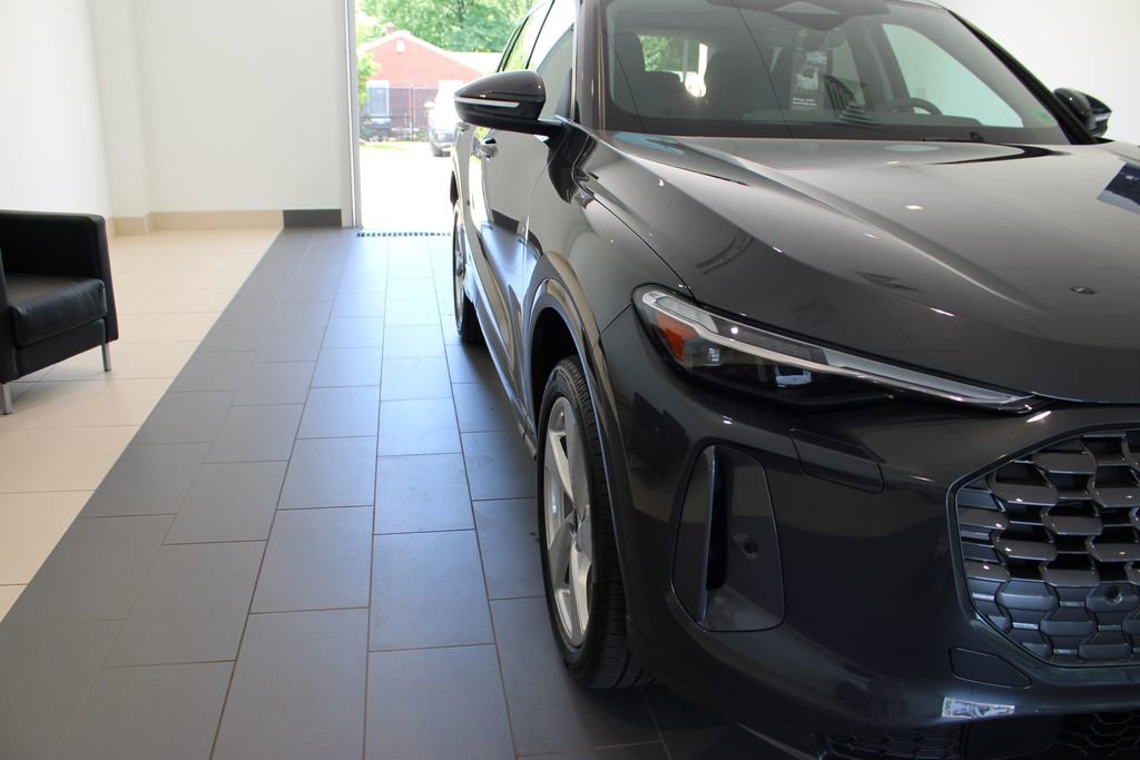 New 2025 Audi Q5 Premium Plus image 46