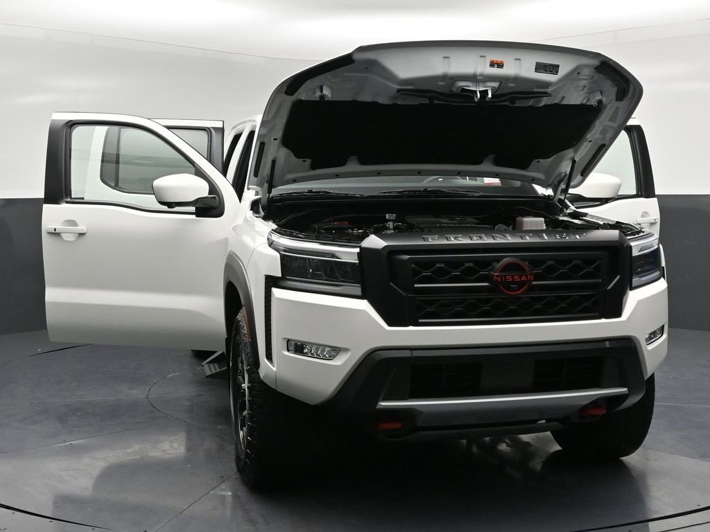Used 2024 Nissan Frontier PRO-4X w/ Pro Convenience Package image 38