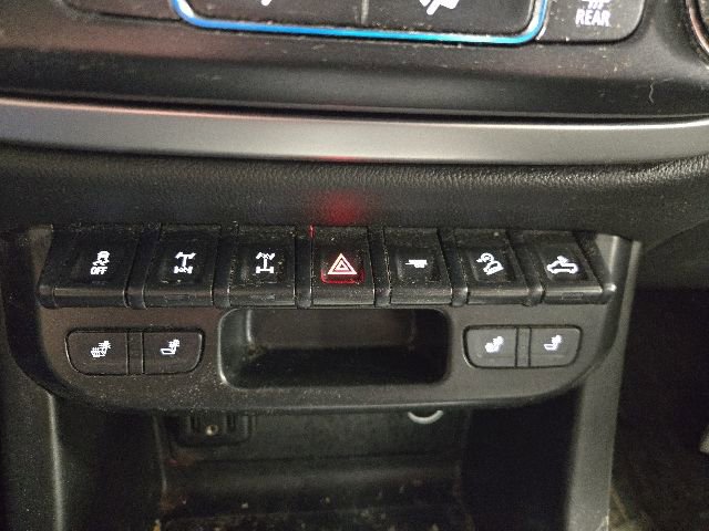 Used 2021 Chevrolet Colorado ZR2 w/ ZR2 Midnight Special Edition AWD/4WD image 16