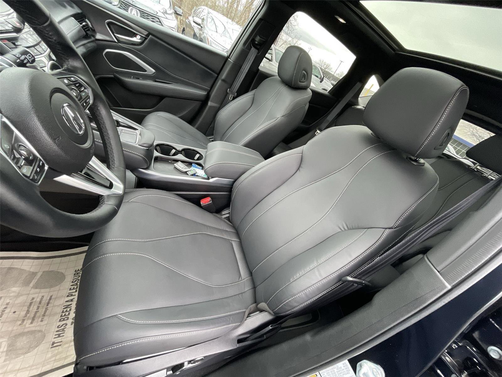 Used 2025 Acura RDX SH-AWD image 14