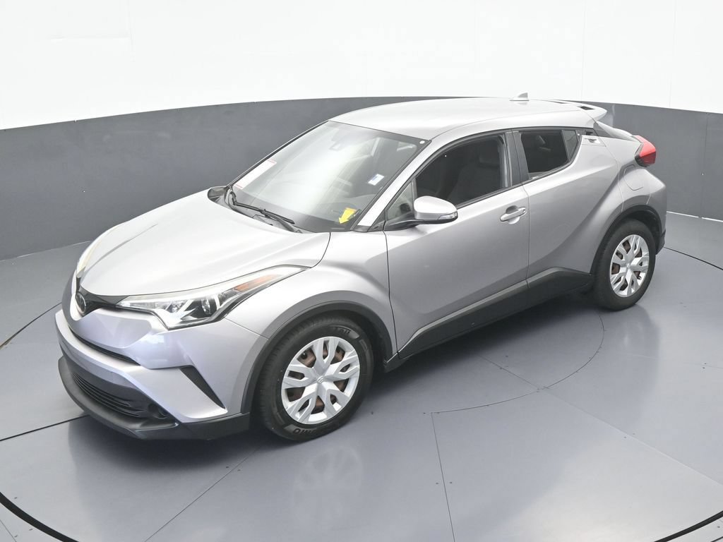 Used 2019 Toyota C-HR LE FWD image 40