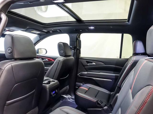 New 2026 Chevrolet Traverse RS w/ LPO, Floor Liner Package AWD/4WD image 11