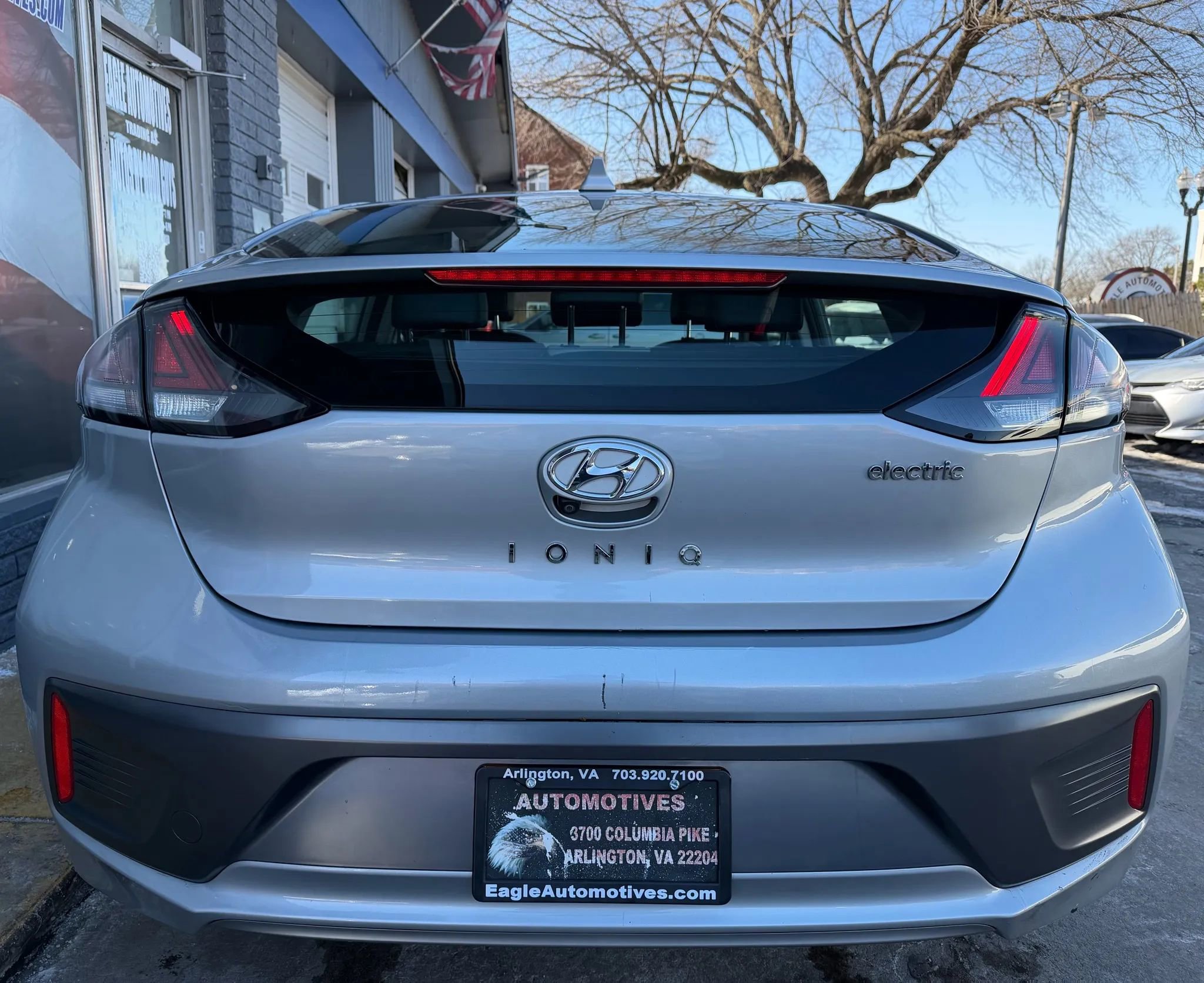 Used 2021 Hyundai Ioniq Limited image 4