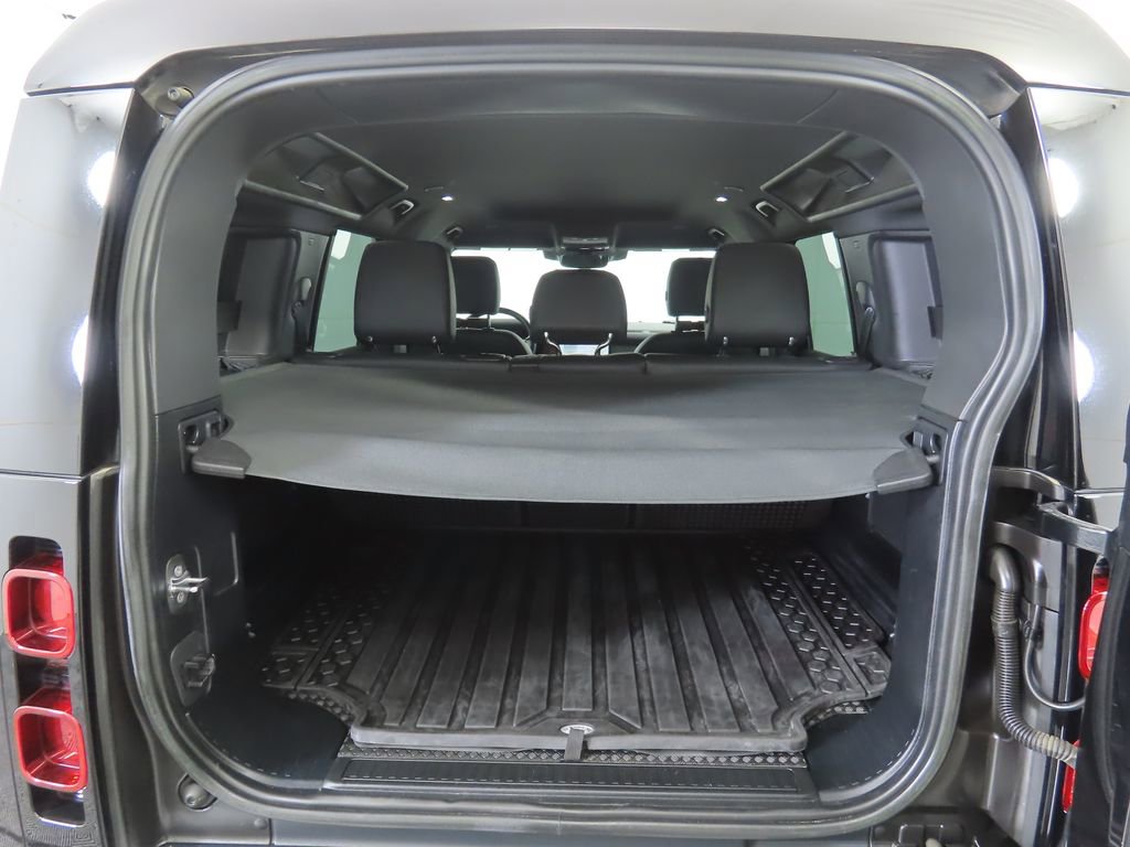 Certified 2023 Land Rover Defender 110 S image 28