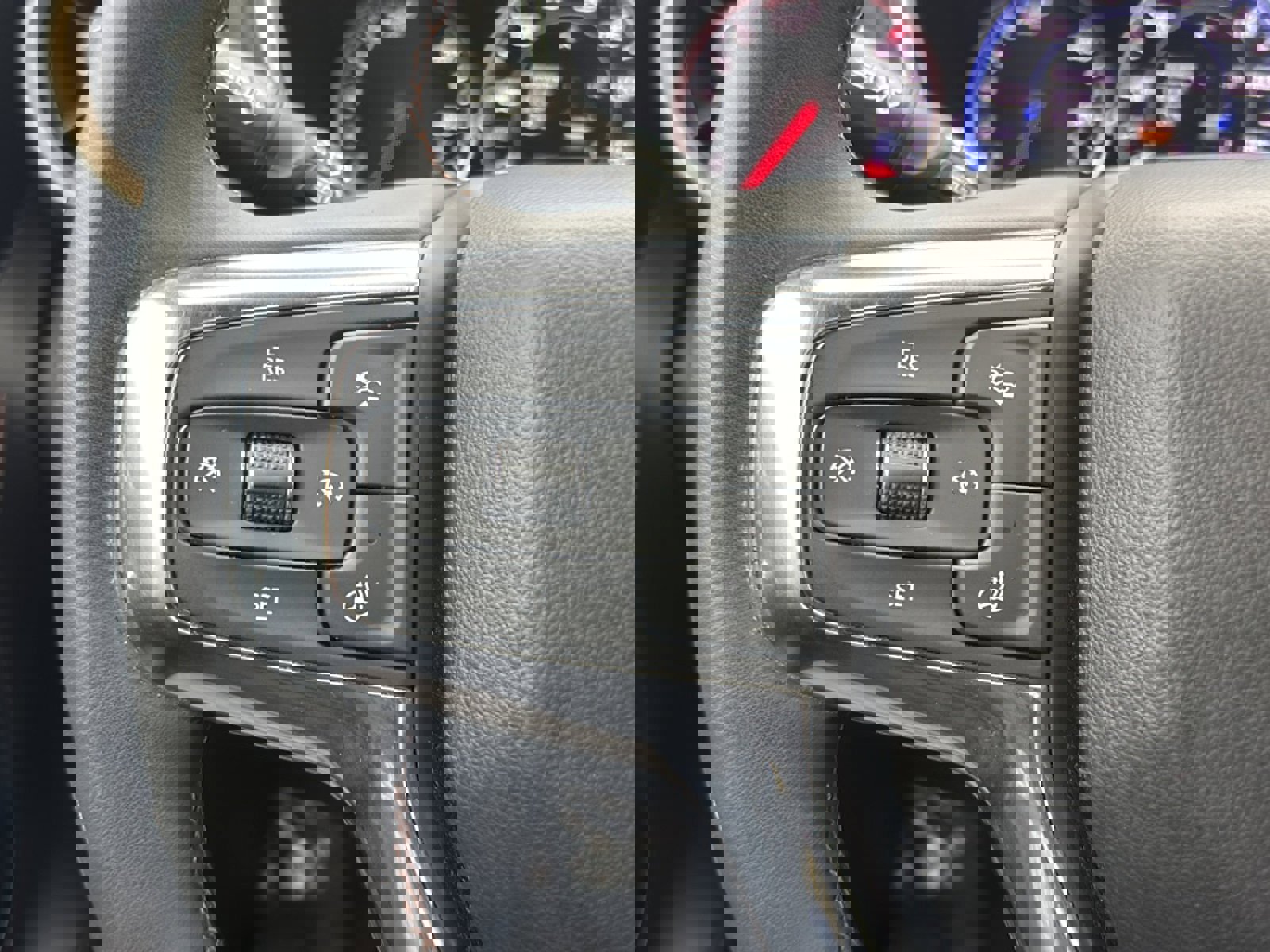 Used 2023 Chevrolet Blazer Premier w/ Enhanced Convenience Package image 34