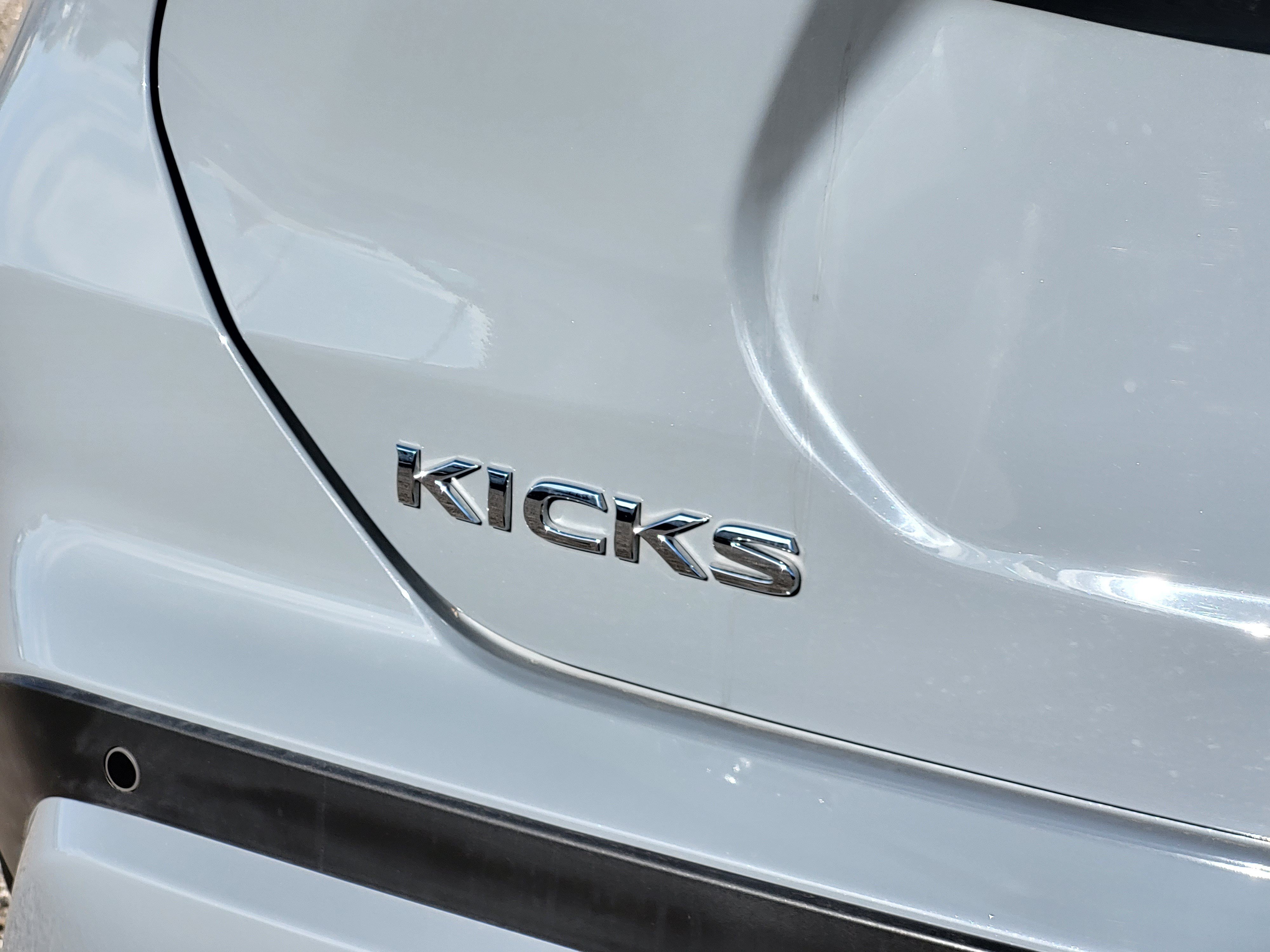 Certified 2023 Nissan Kicks SV FWD image 11