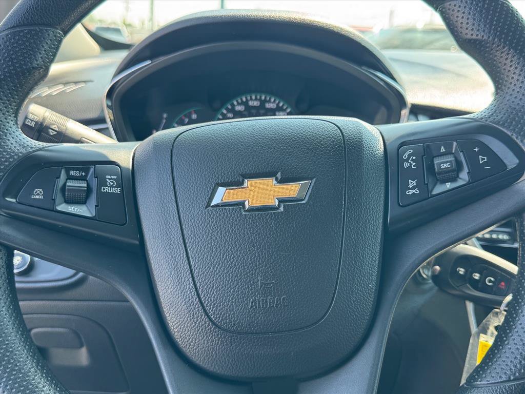Used 2020 Chevrolet Trax LS w/ Tint and Cruise Package FWD image 15